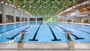 zwembad akoestiek verbeteren met Pool Sound ABsorbers