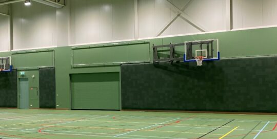 akoestiek en signing totaalaanpak sportaccommodatie