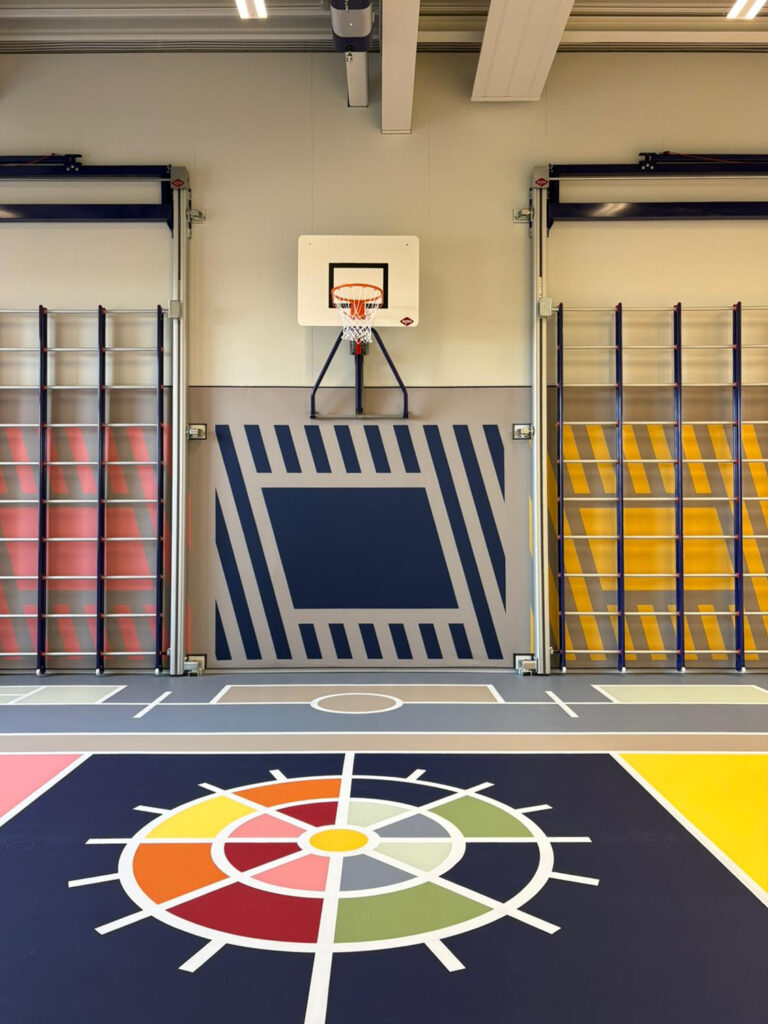 Pulastic Soundwall Gouda draagt bij aan akoestiek en multifunctioneel gebruik in de ASM sportomgeving.