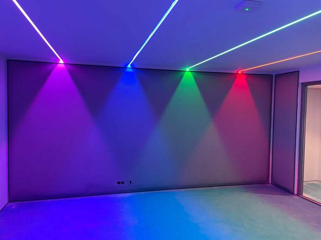 Maatwerk Pulastic Soundwall Gouda in sportzaal van Scholengemeenschap Westergouwe.